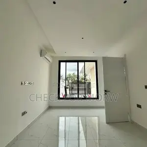 5bdrm Duplex in Munyonyo, Makindye for rent