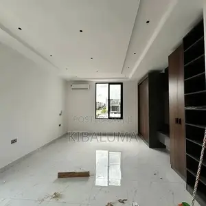 5bdrm Duplex in Munyonyo, Makindye for rent