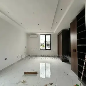 5bdrm Duplex in Munyonyo, Makindye for rent