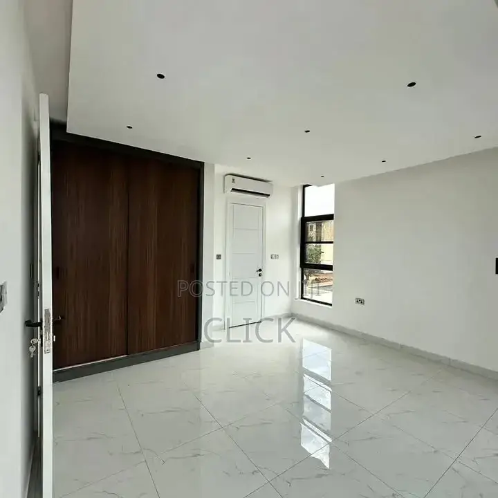 5bdrm Duplex in Munyonyo, Makindye for rent
