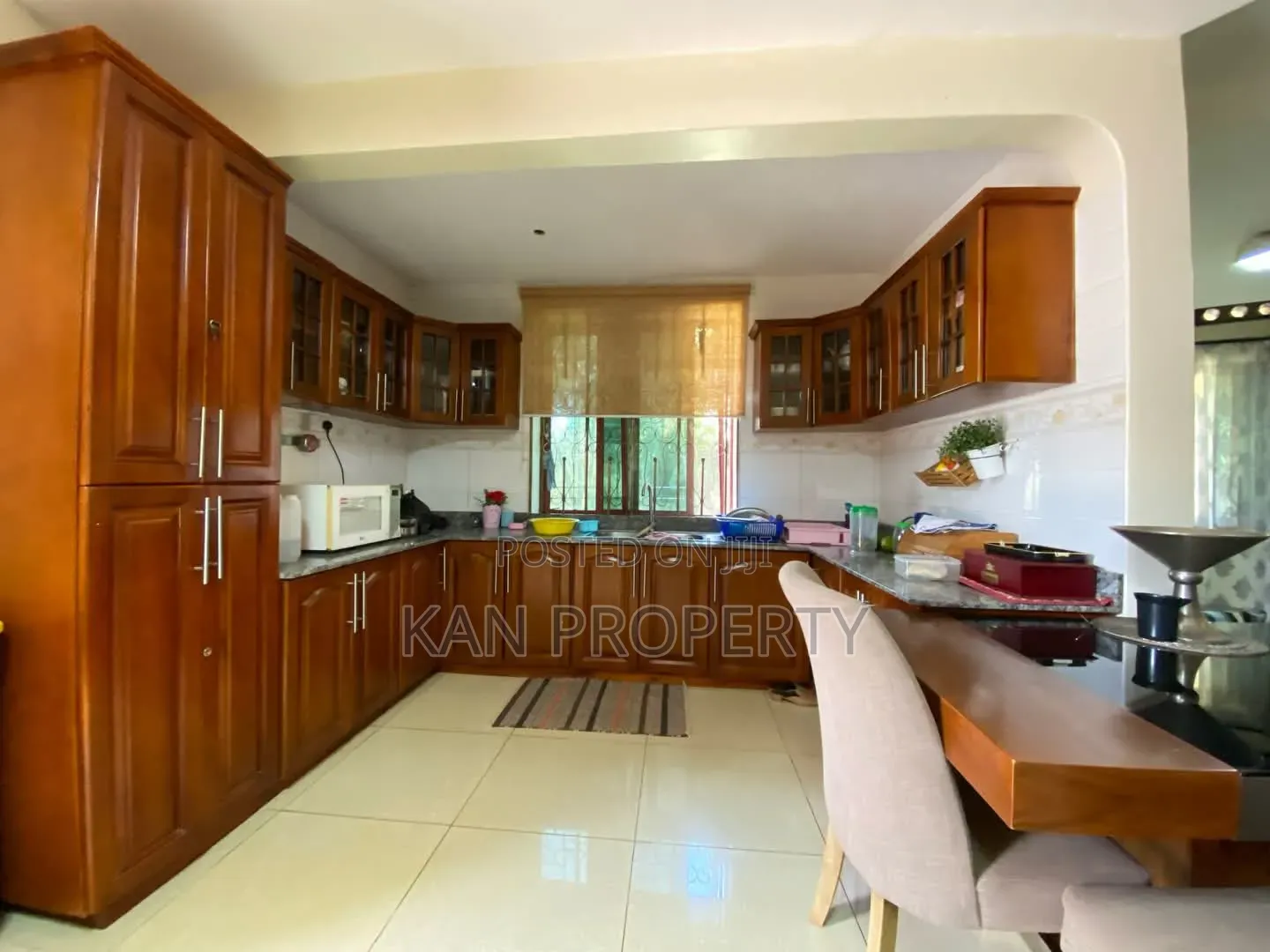 Furnished 4bdrm Duplex in Ntinda, Central Division for rent