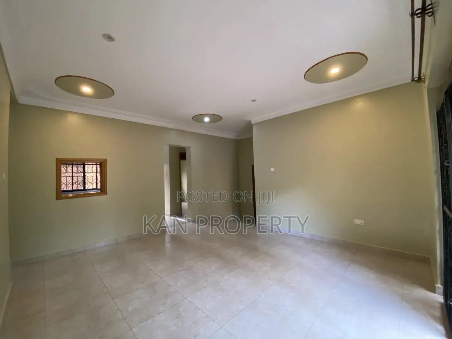 3bdrm Duplex in Muyenga, Central Division for rent