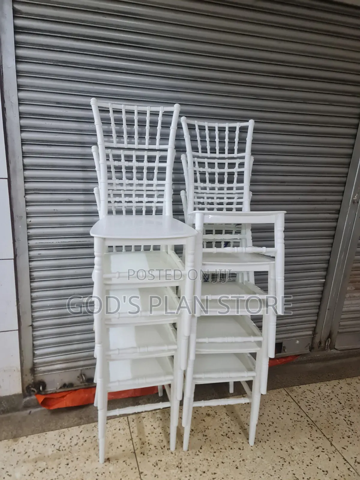 Engornomic White Vip Plastic Chairs Plastic Chairs