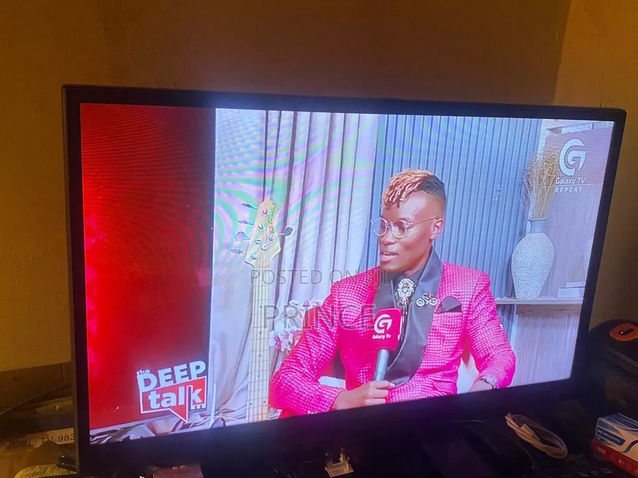 32 Inches Ailipu Flat Screen Tv for Sale Costs 290,000 Ug SHS