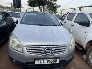 Nissan Dualis 2015 Silver