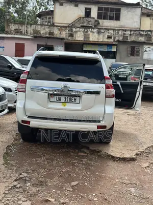 Toyota Land Cruiser Prado 2015 Pearl