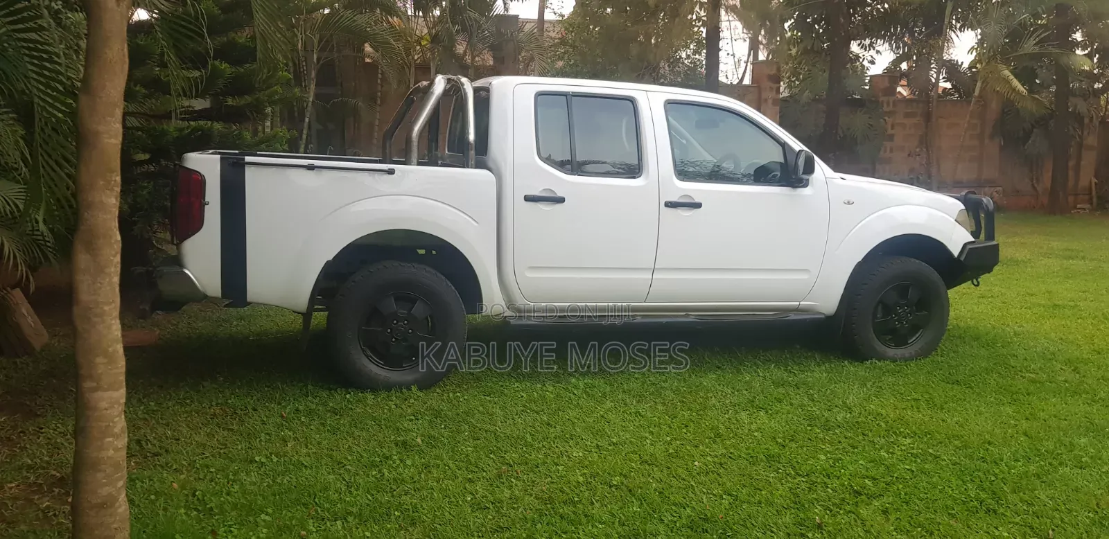 Nissan Navara 2.5 dCi 4x4 2007 White