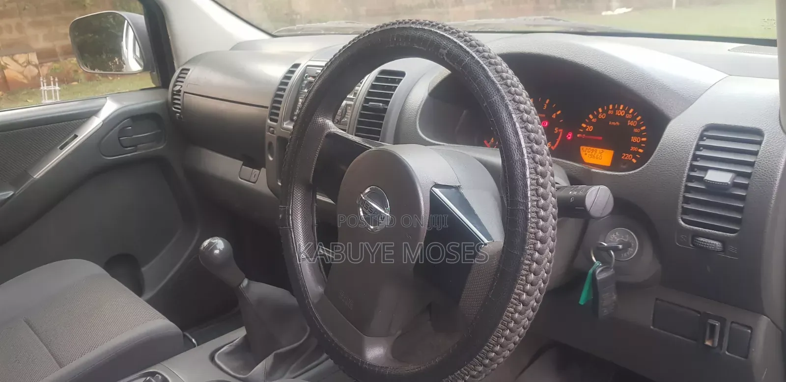 Nissan Navara 2.5 dCi 4x4 2007 White