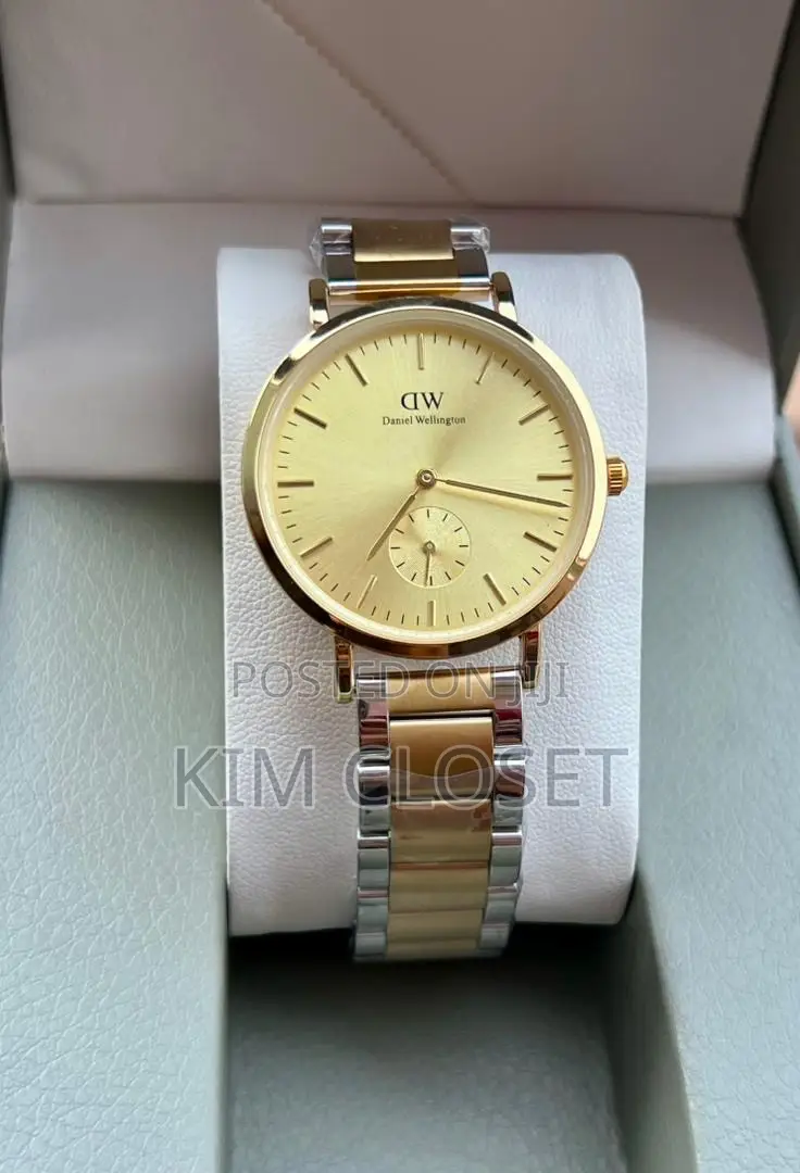 Gold and White Dail