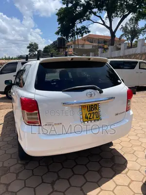 Toyota Corolla Fielder 1.5 Petrol FWD 2009 White