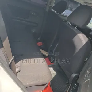 Toyota Corolla Rumion 2010 White