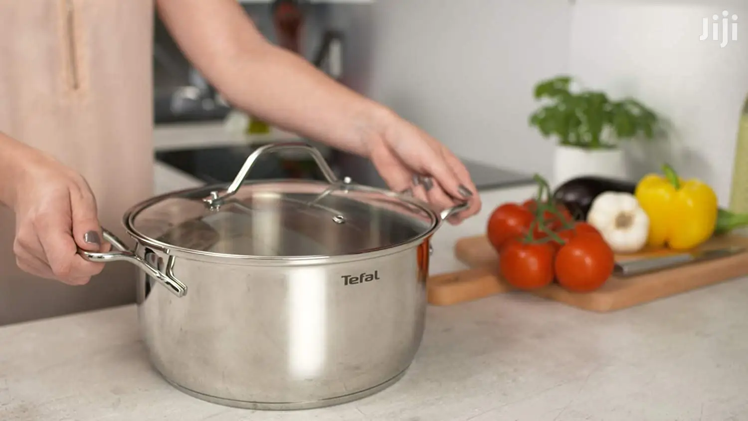 France Tefal Intuition Polished Stainless Steel 8 Piece Pan Set