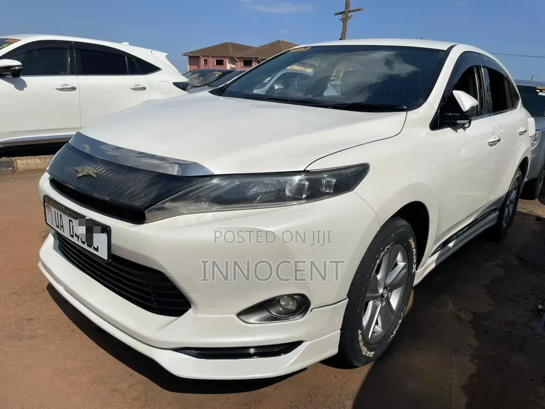 Toyota Harrier 2.0 4WD 2015 White