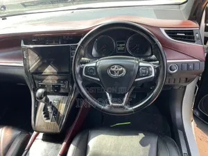 Toyota Harrier 2.0 4WD 2015 White