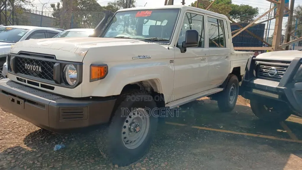 Toyota Land Cruiser 76 Series 2025 White