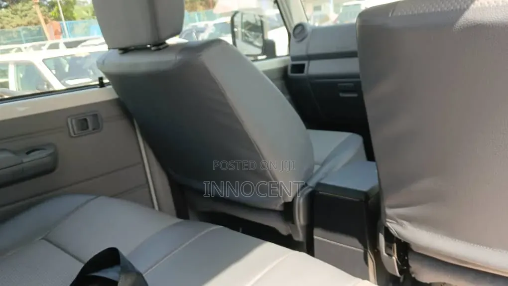 Toyota Land Cruiser 76 Series 2025 White