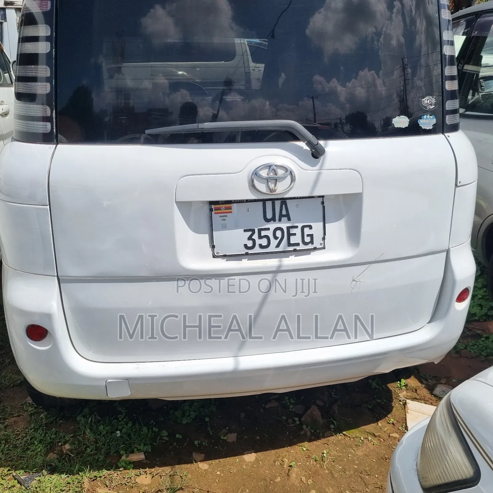 Toyota Sienta 2008 White
