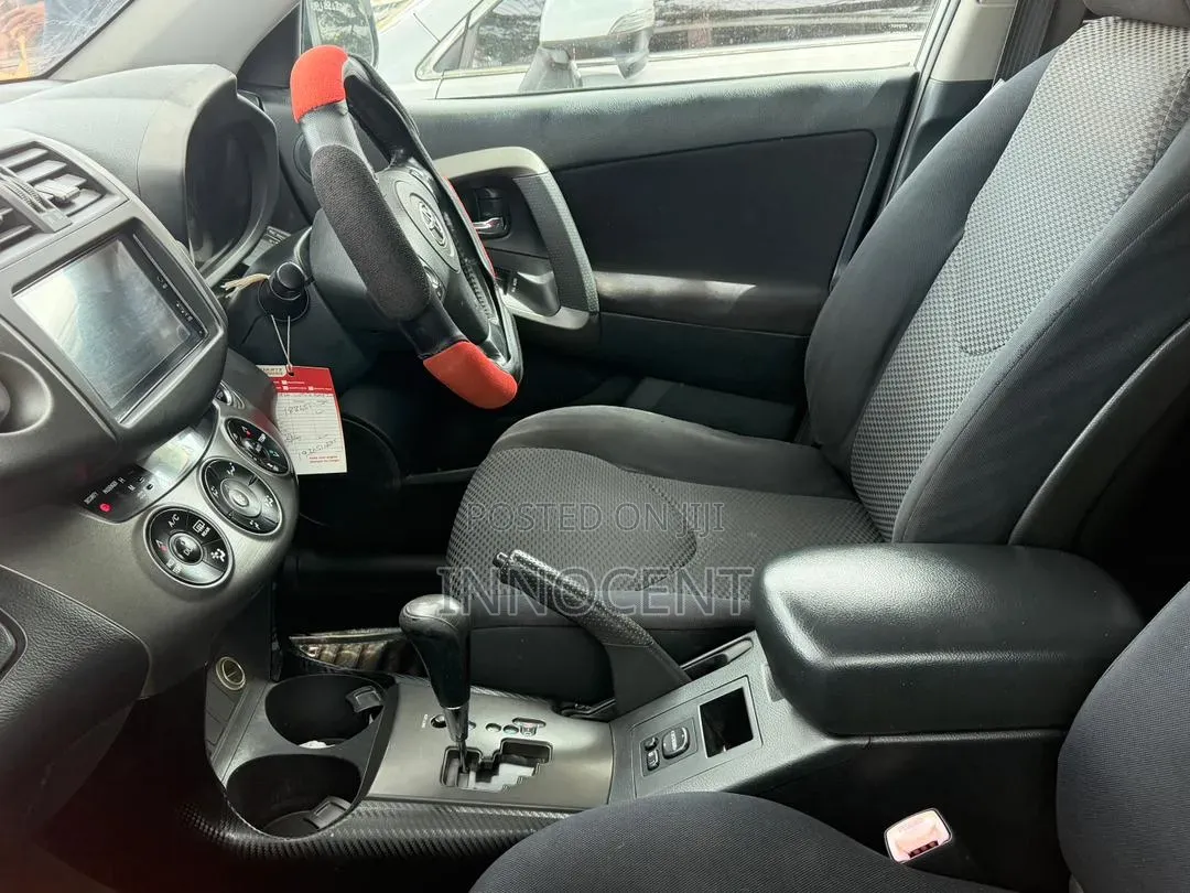 Toyota RAV4 2.4 2008 White