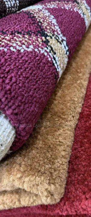 Cream Woolen Carpet – Soft Decorative Carpet for Living Room