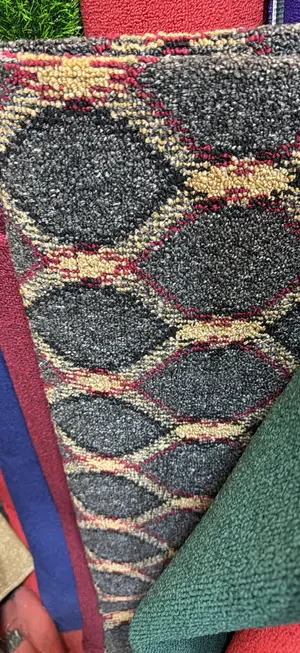 Modern Checked Design Carpet – Stylish Living Room Décor