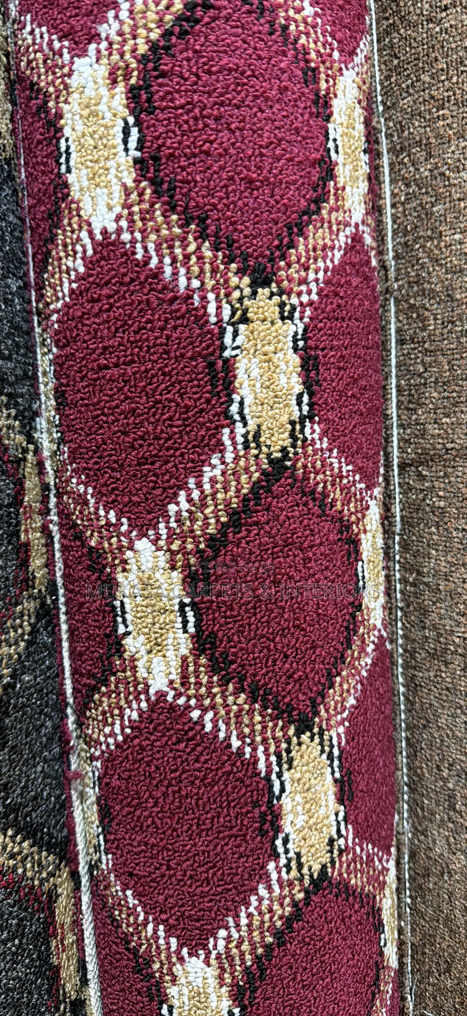 Luxury Checked Carpet for Sitting Room – Soft Durable