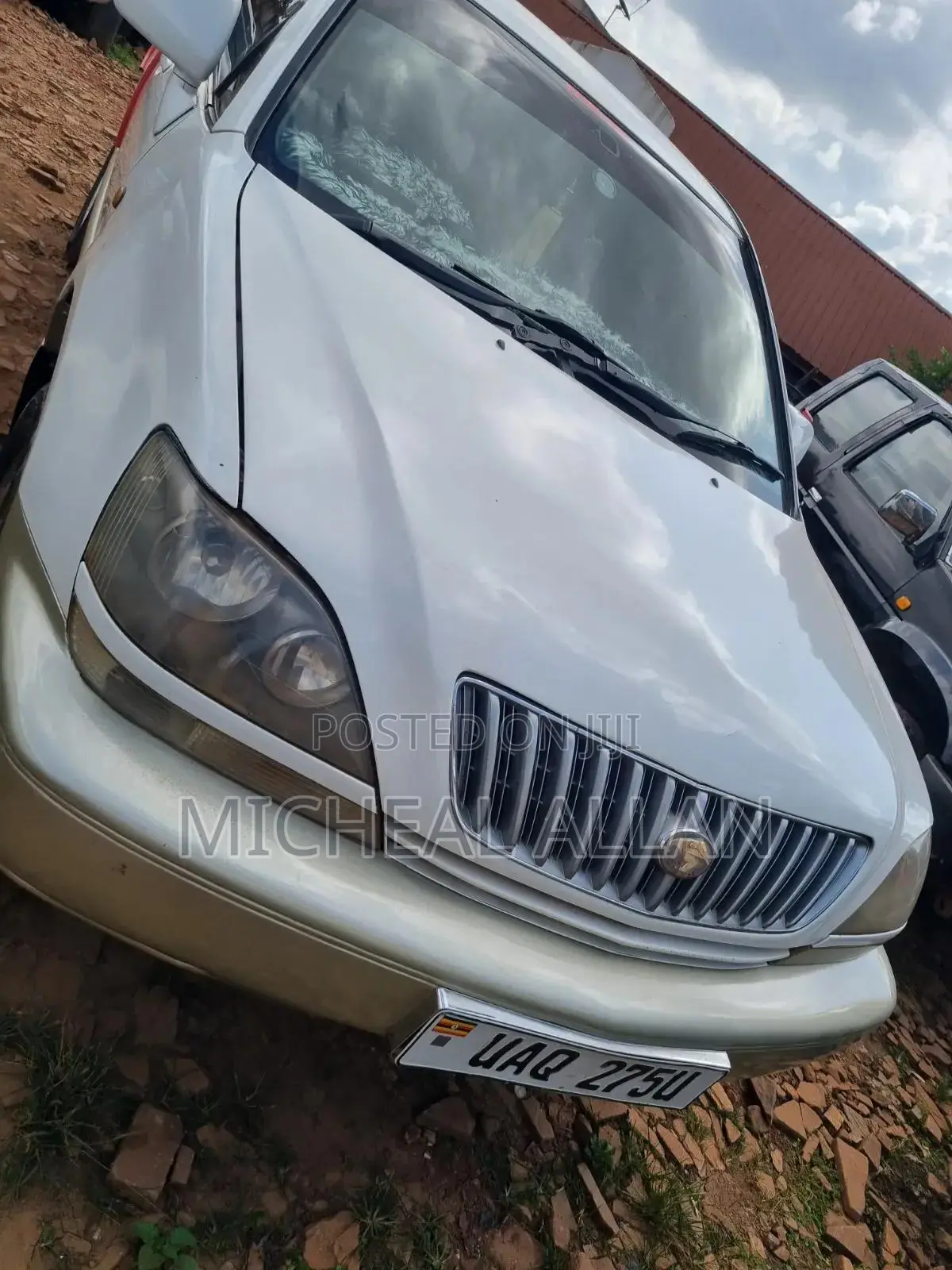 Toyota Harrier 2000 White