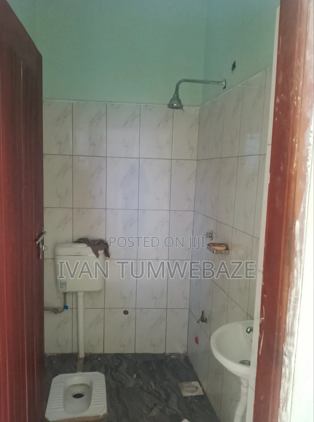 1bdrm House in Lweza, Central Division for rent