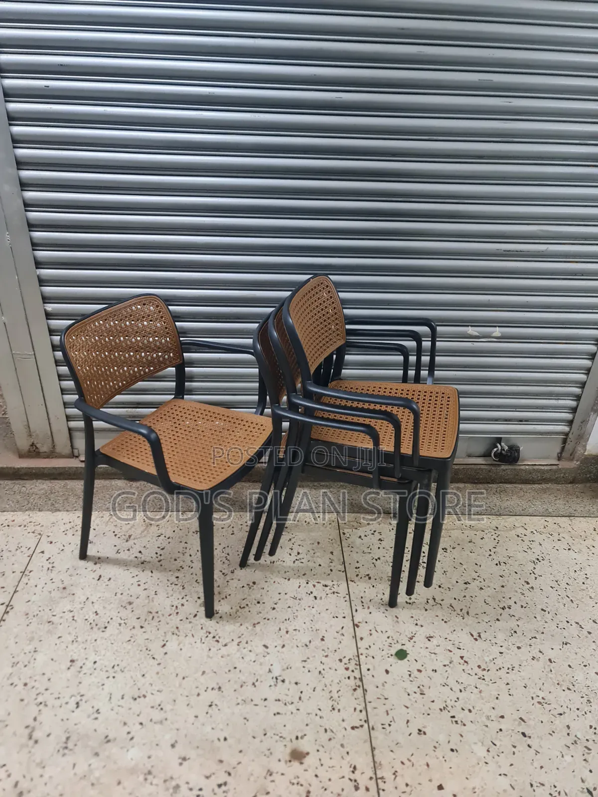 Mash Plastic Chairs Plastic Chairs