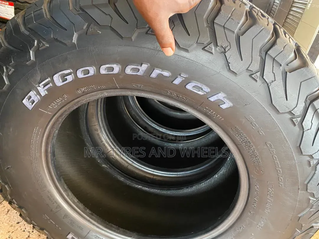 285 70 R17 Bfgdrich Upgrade Ur Car Tires U Get a Tall Large Tires.