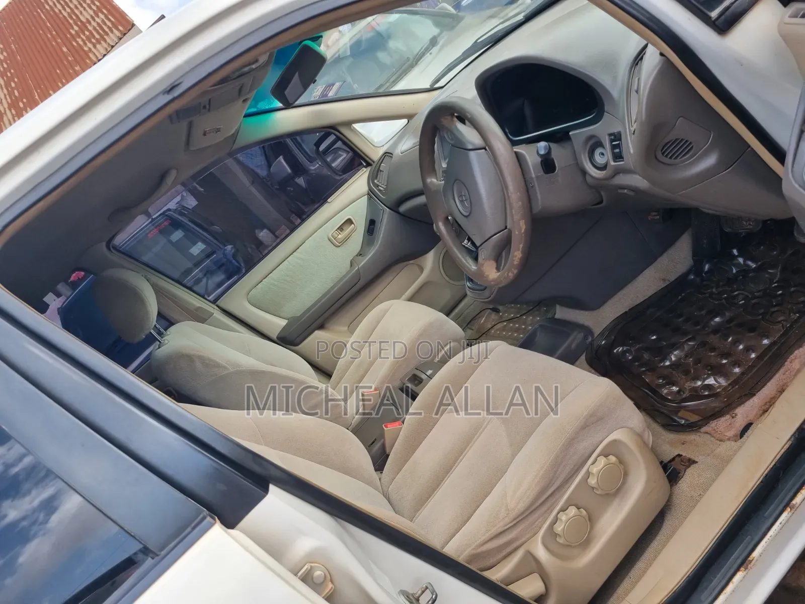 Toyota Harrier 2.2 16V 2001 White
