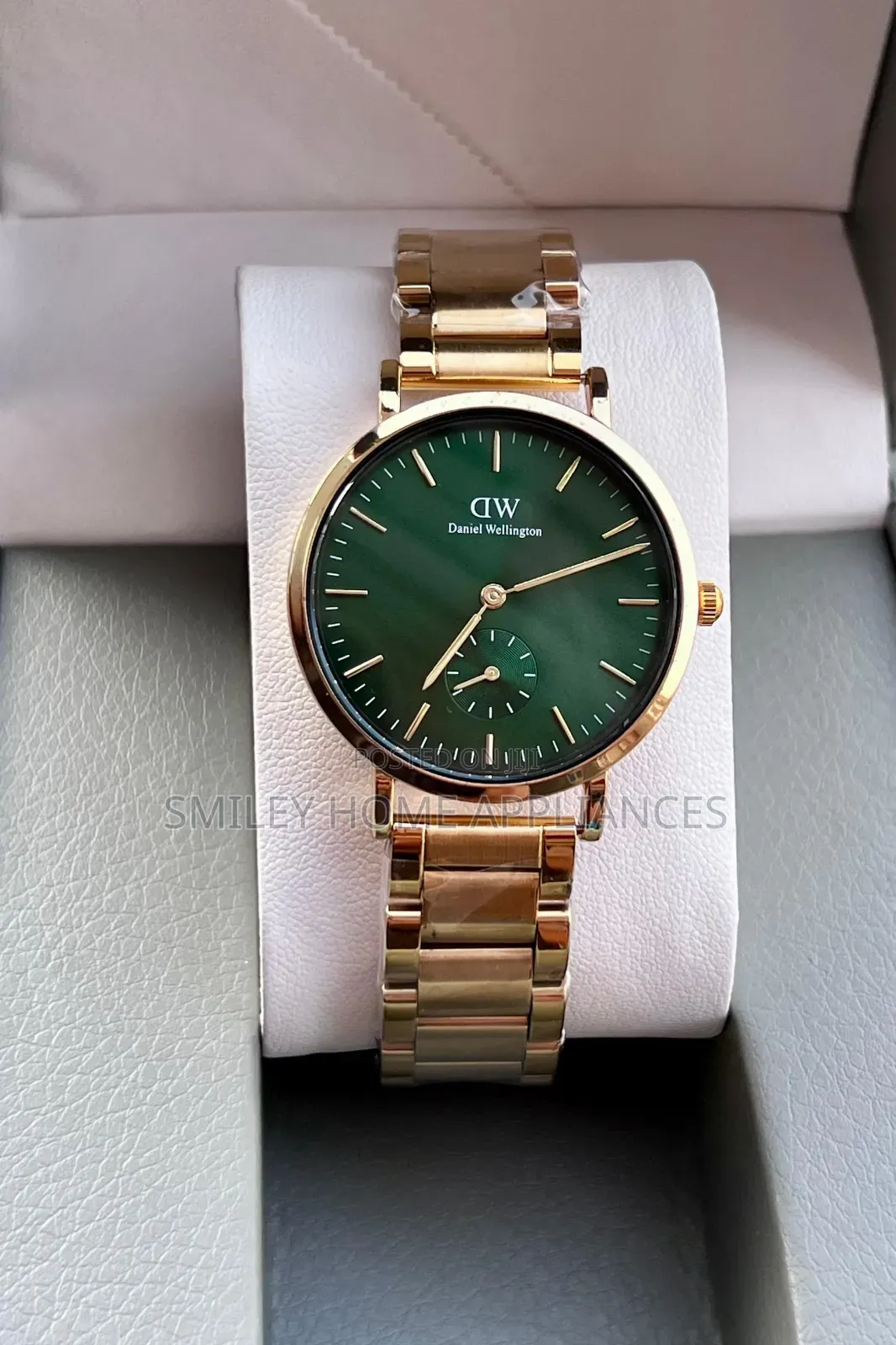 Brand New Daniel Wellington Green Face Ladies' Authentic Wrist Watch