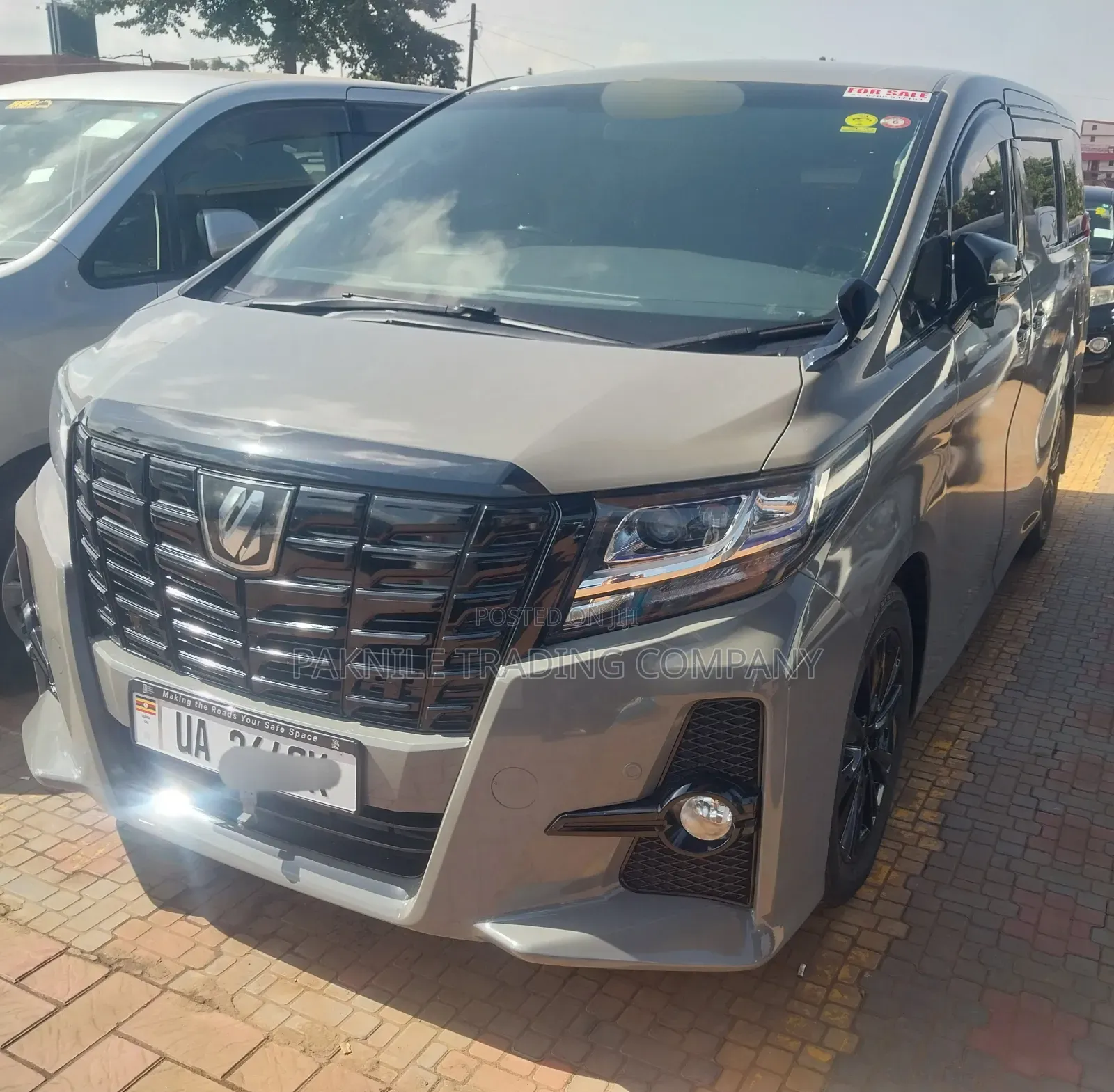 Toyota Alphard 2.5 Petrol FWD 2016 Green