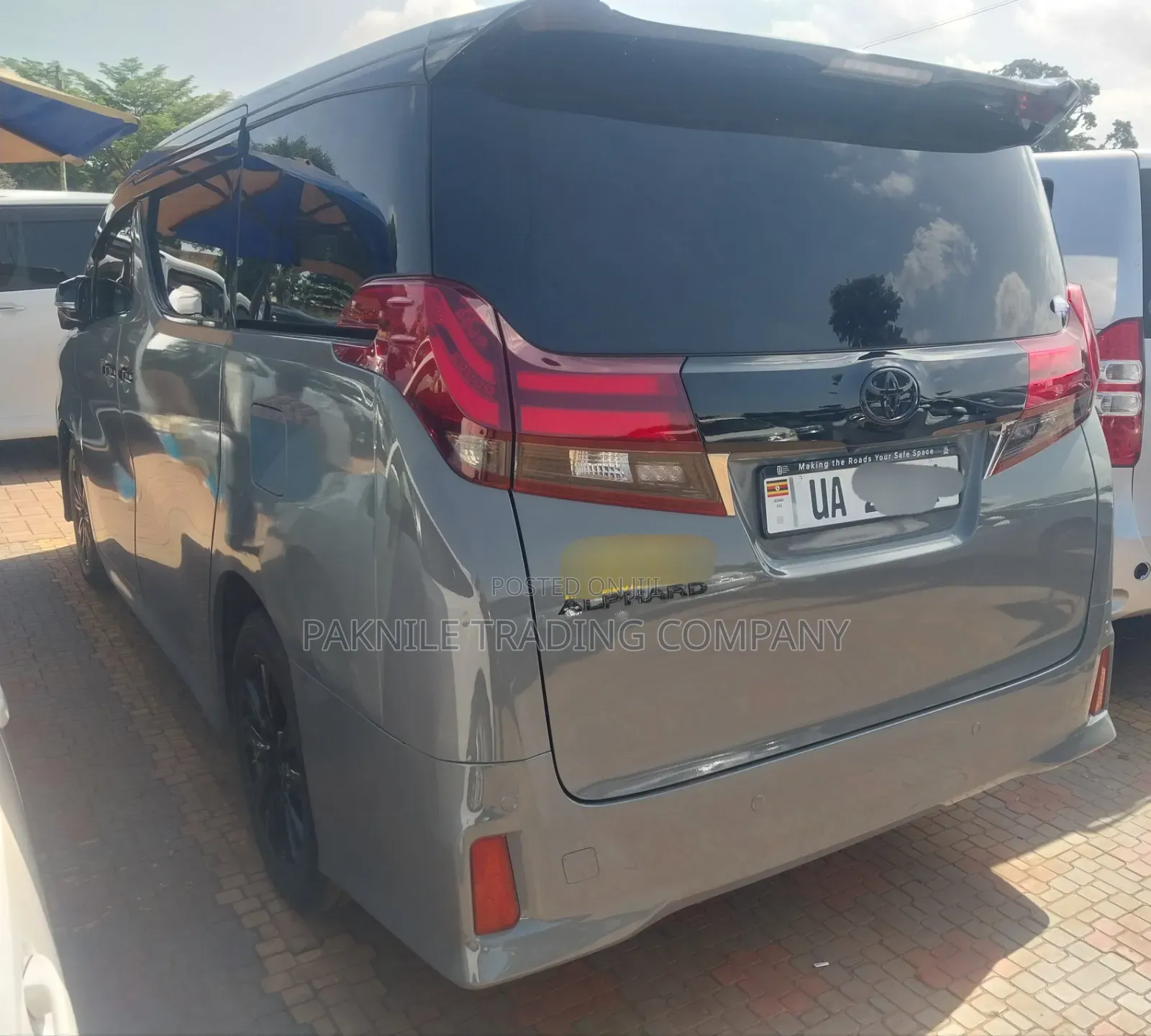 Toyota Alphard 2.5 Petrol FWD 2016 Green