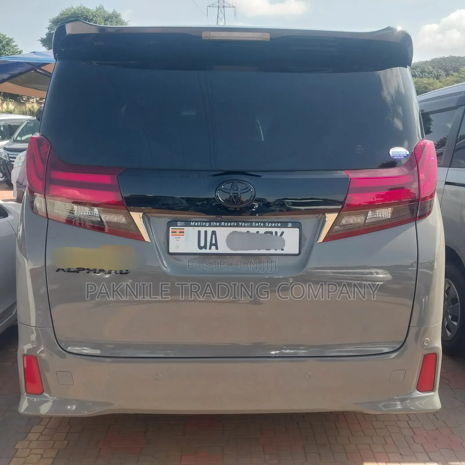 Toyota Alphard 2.5 Petrol FWD 2016 Green