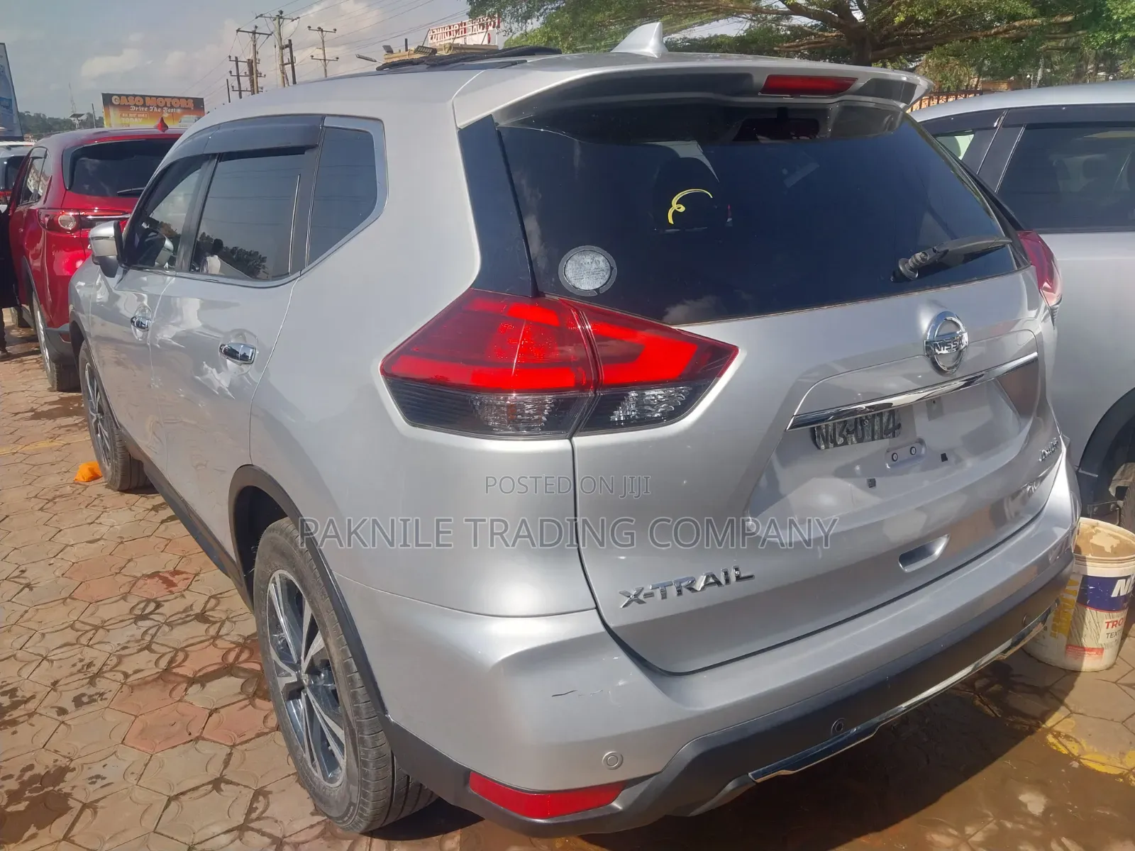 Nissan X-Trail 2.0 Petrol FWD 2014 Silver