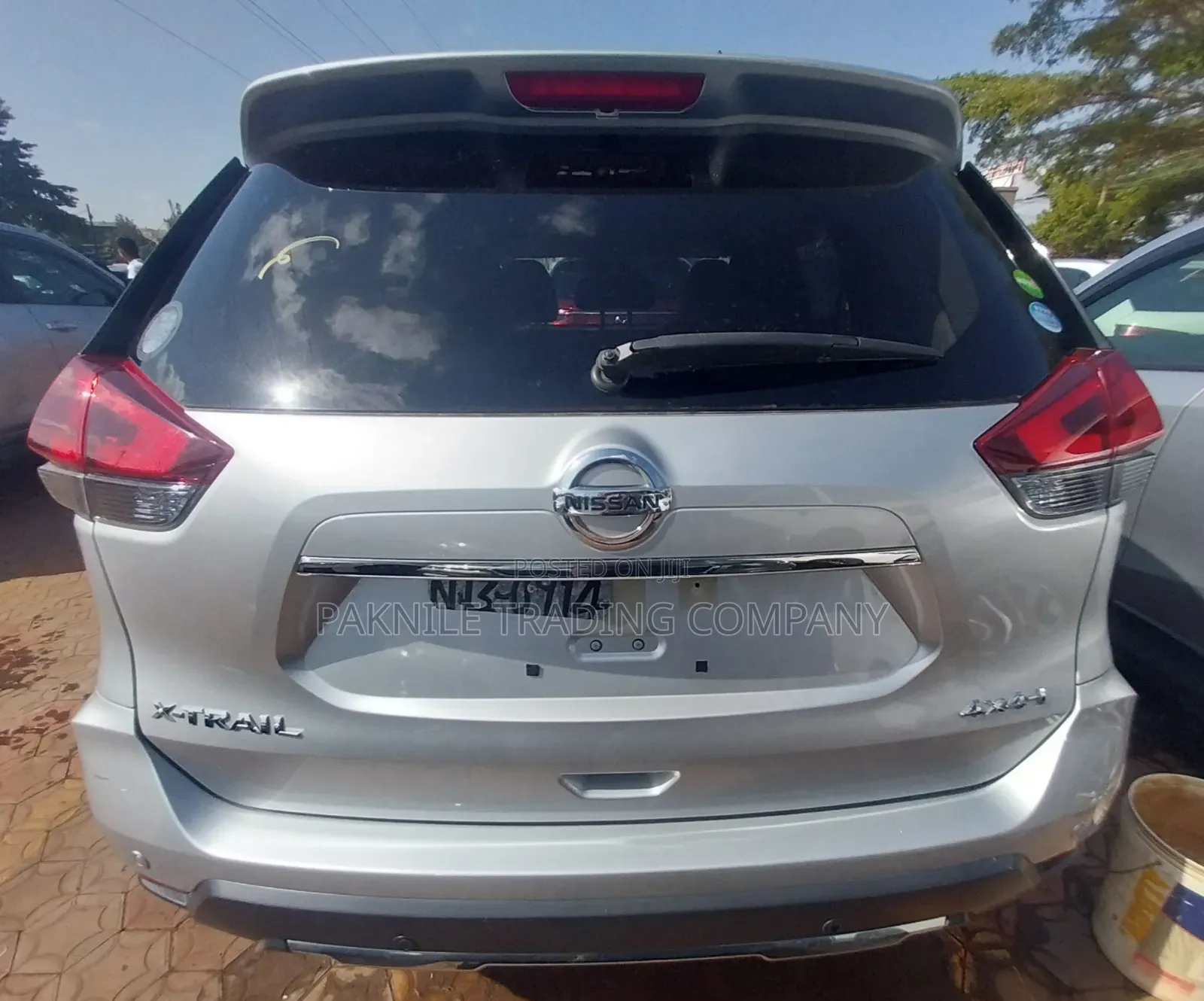 Nissan X-Trail 2.0 Petrol FWD 2014 Silver