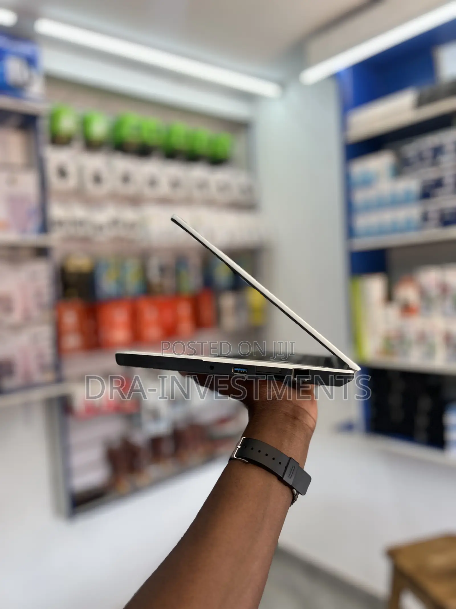 Laptop NEC N22G 4GB Intel Core i5 HDD 500GB