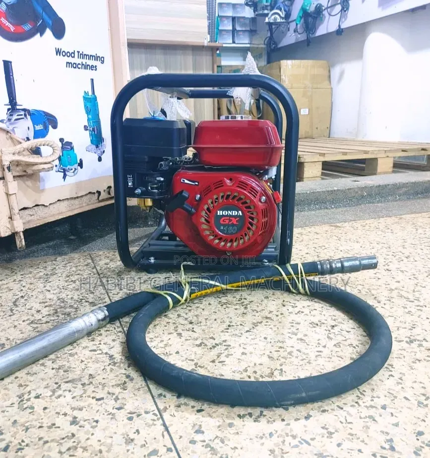 Heavy Duty/High Quality Socket Drive Gasoline Concrete Vibrator