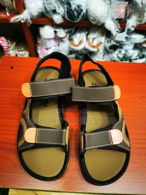 Strapped Sandals (37-42)