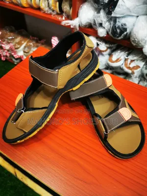 Strapped Sandals (37-42)