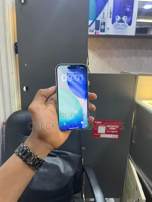 Apple iPhone 15 128 GB Green