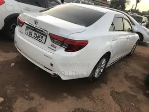 Toyota Mark X 2014 White