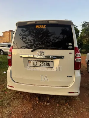 Toyota Noah 2013 White