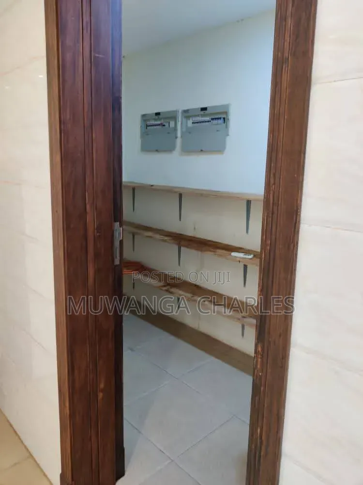3bdrm Apartment in Fs Properties Ltd, Nakawa for rent