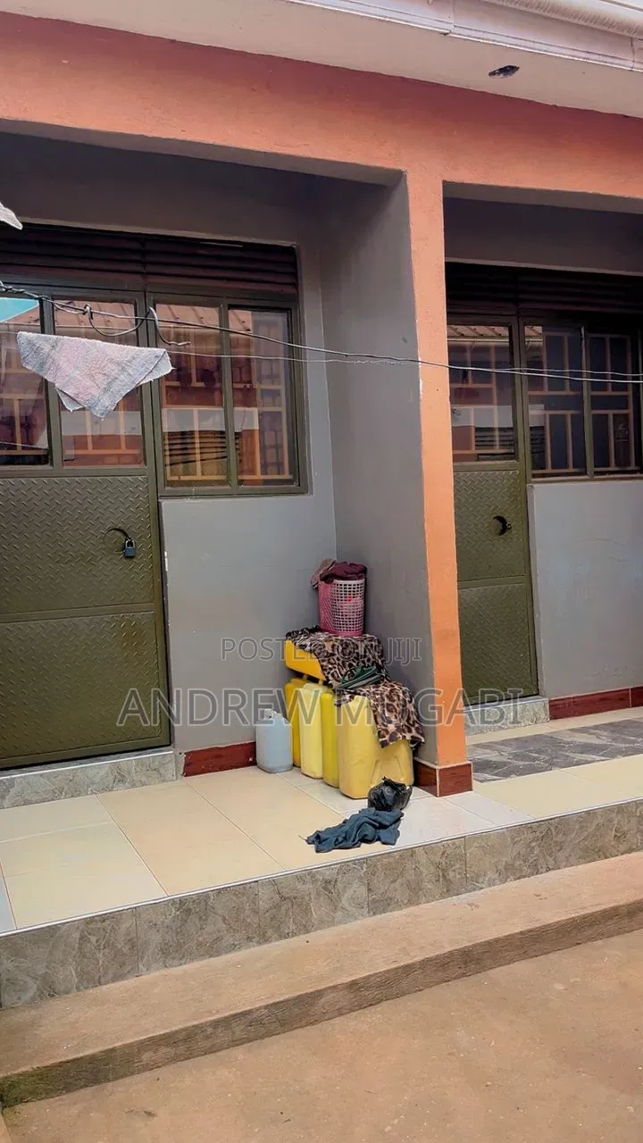 Furnished 3bdrm Bungalow in Rubaga for sale