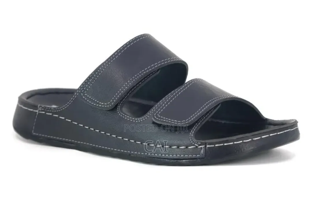 Muya Luwih Sole Men's Sandals.