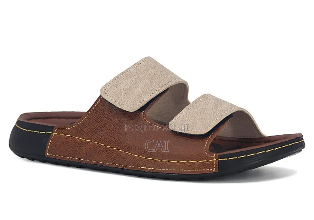Muya Luwih Sole Men's Sandals.