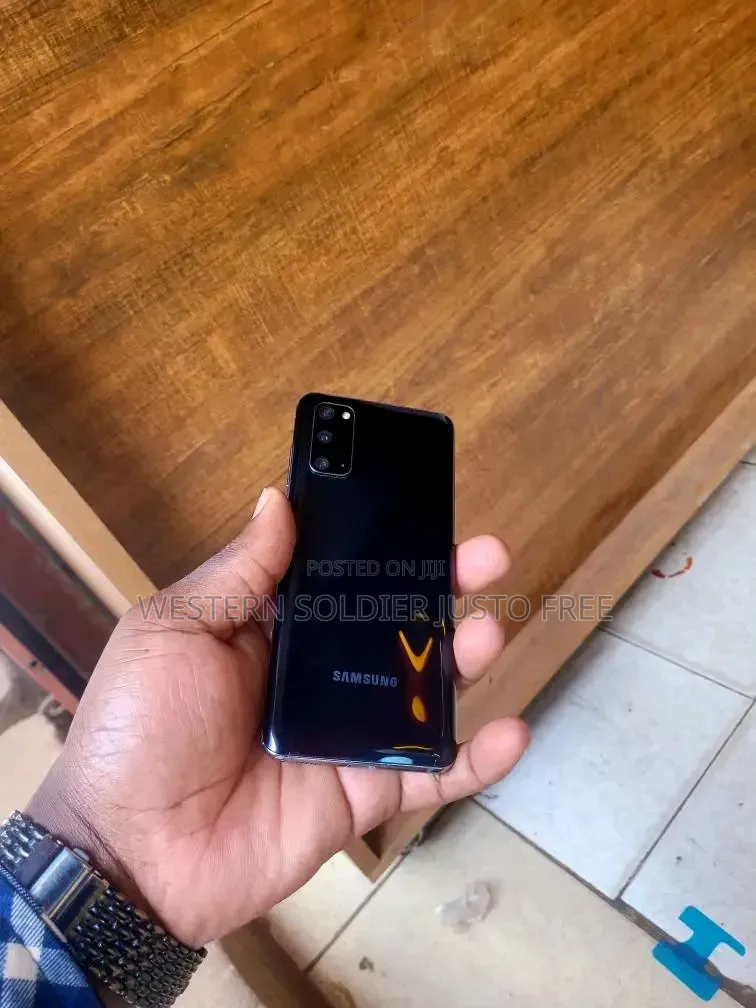 Samsung Galaxy S20 128 GB Black