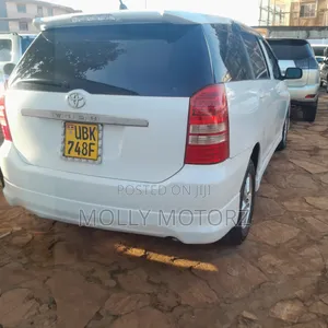 Toyota Wish 2004 White