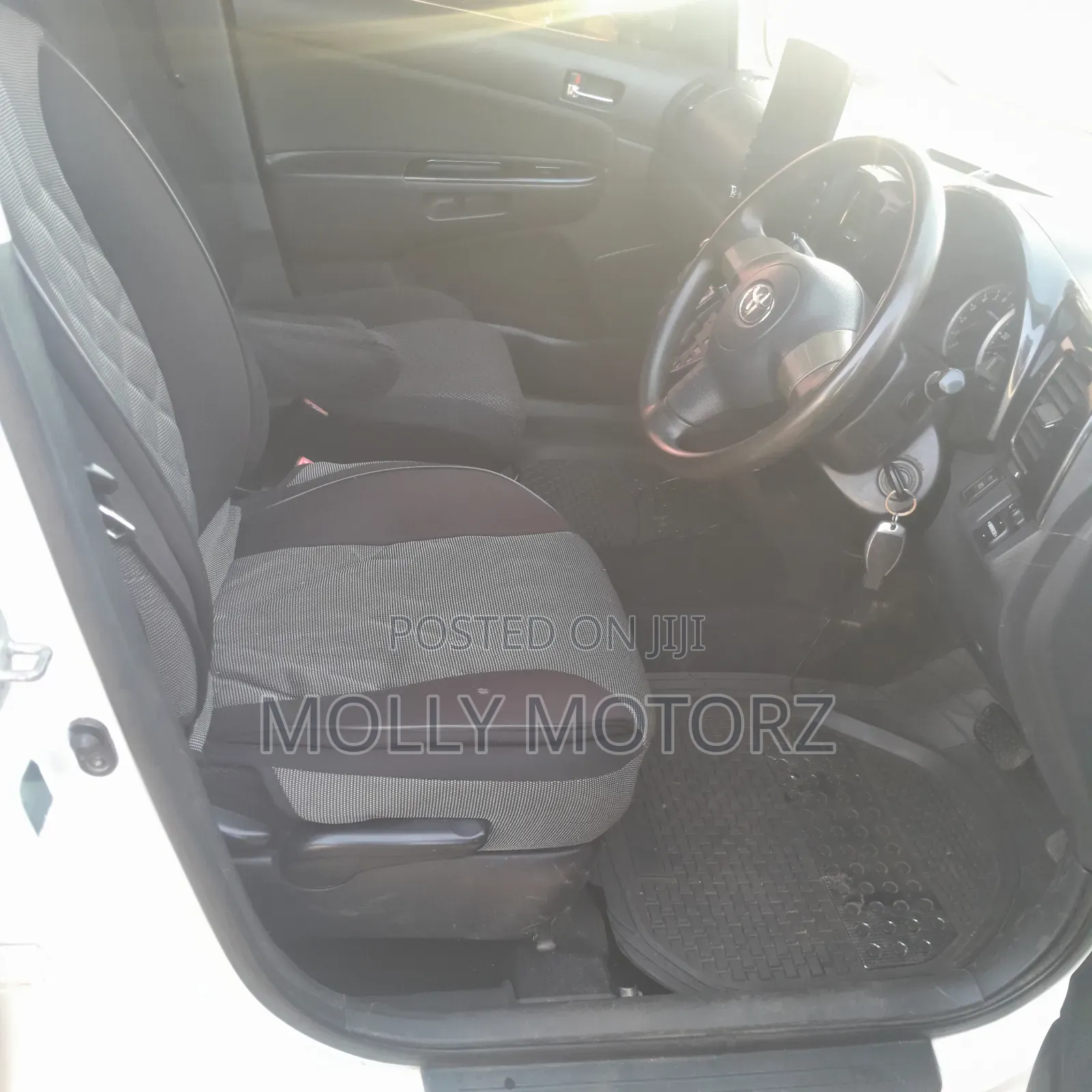 Toyota Wish 2004 White